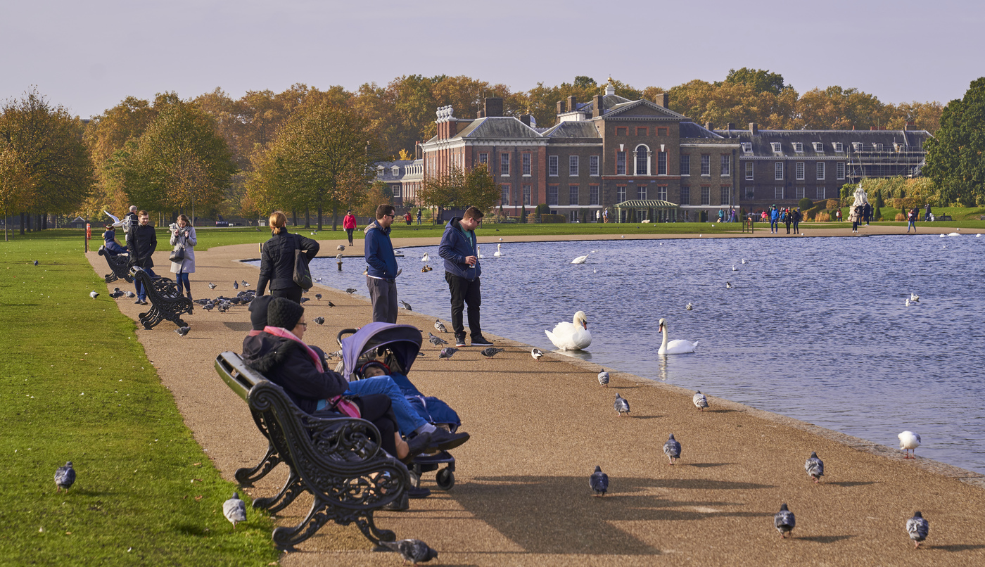 The Round Pond located in front of Kensington Gardens