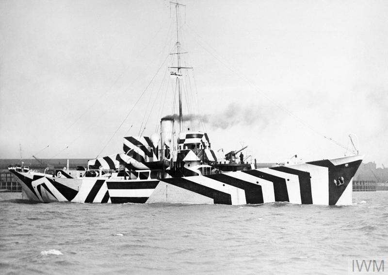 Gunboat HMS Kildangan in dazzle camouflage, 1918