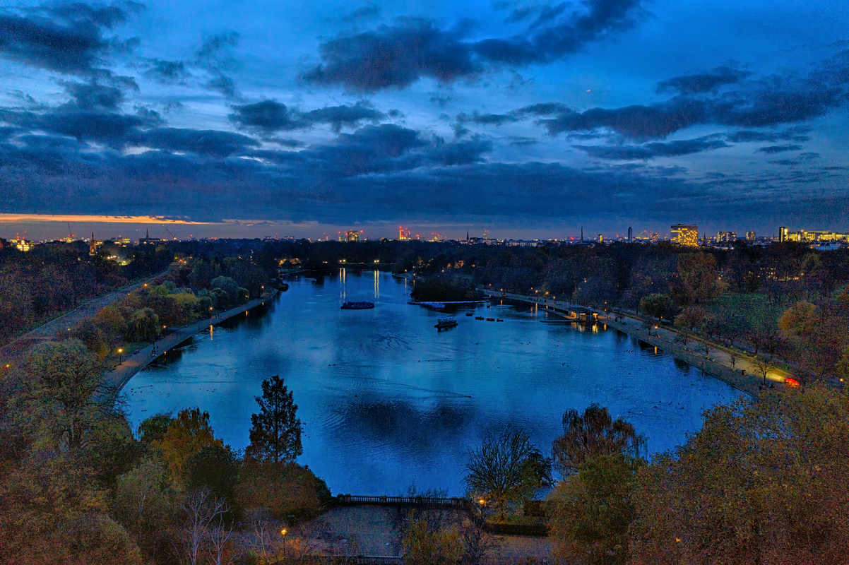 Hyde Park in the dark