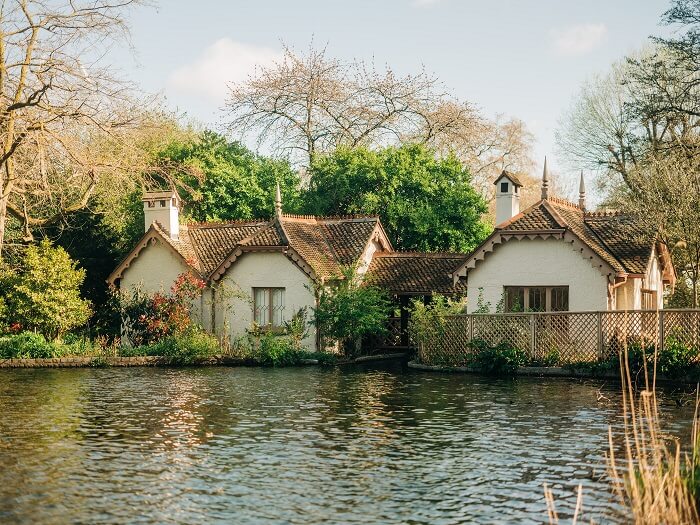 Duck Island cottage in St. James's Lake