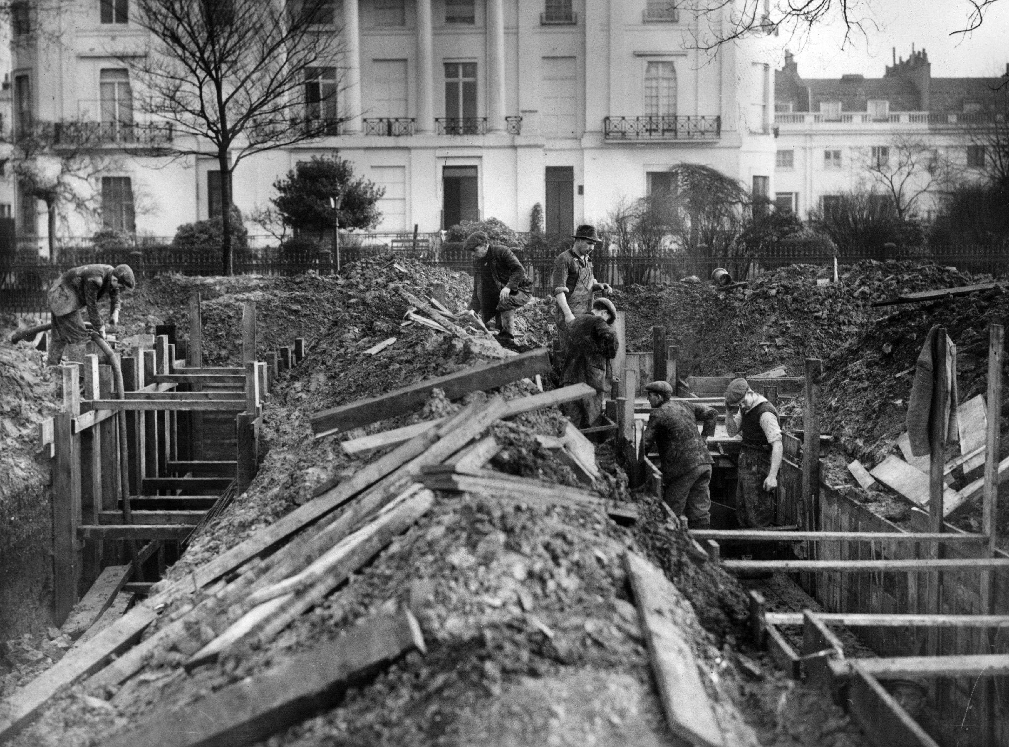 Workers concrete air raid protection trenches in The Regent’s Park, January 1939 