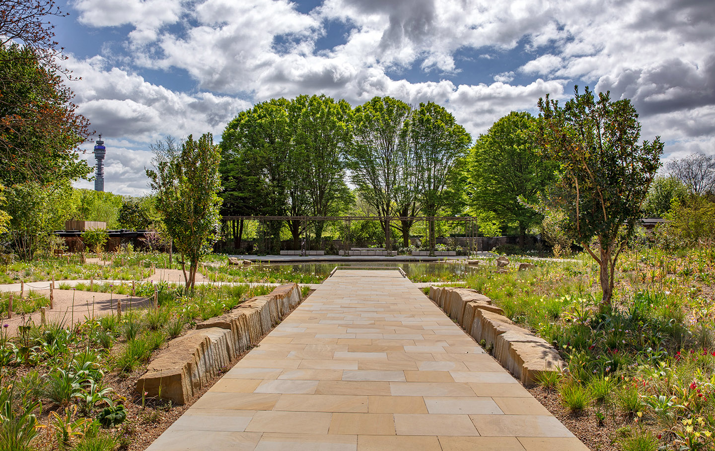 A straight path represents the late Queen’s unwavering loyalty and service