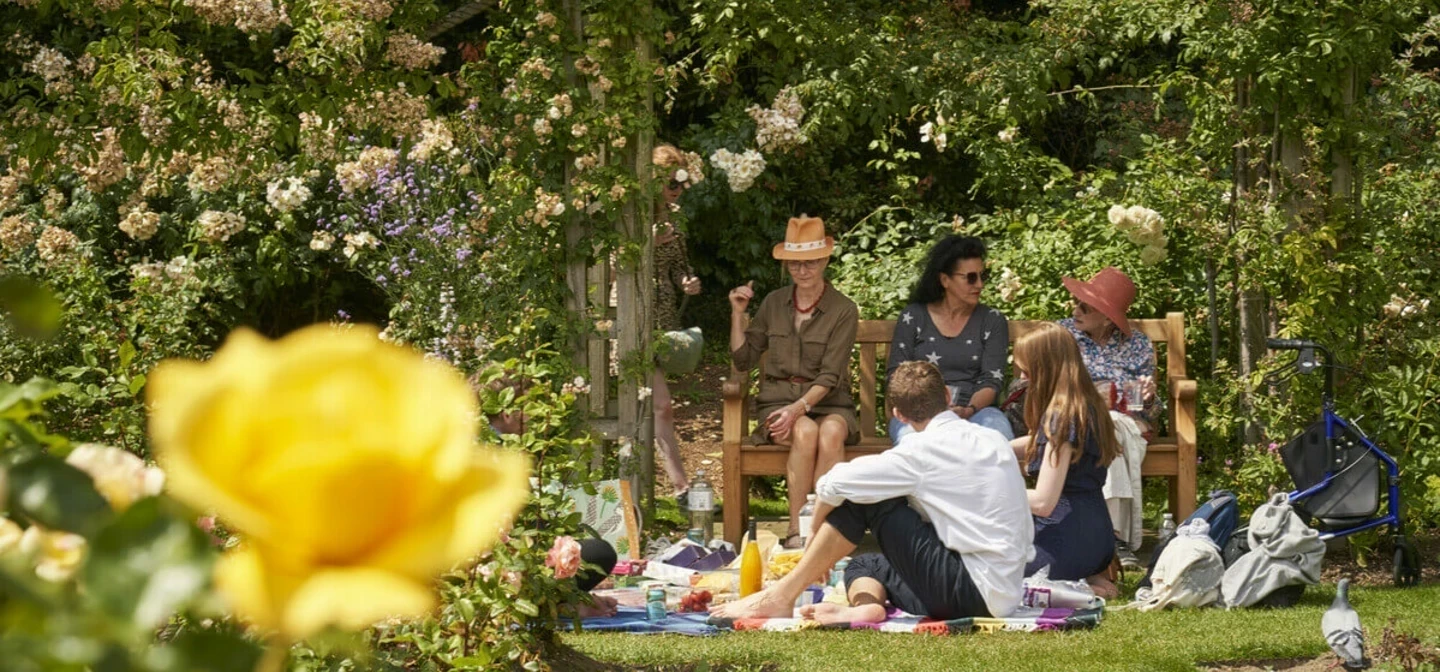 Picnic in Queen Mary's Gardens