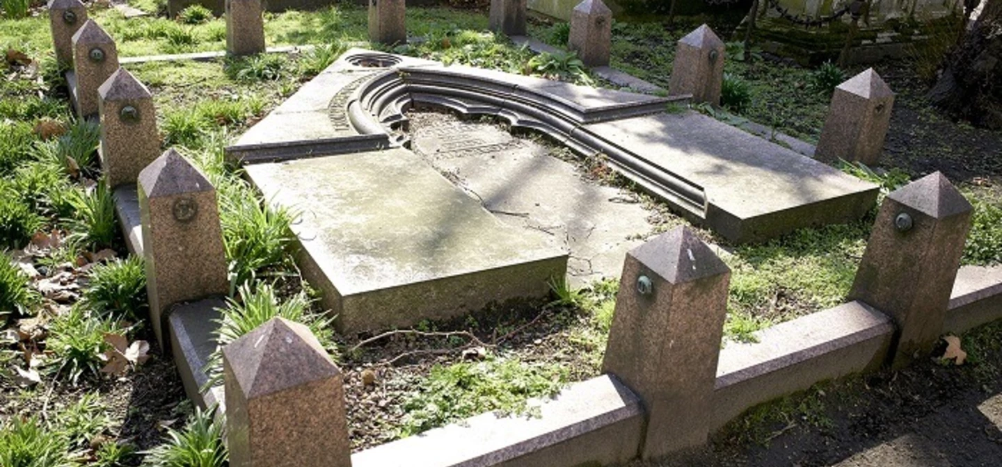 The Bancrofts’ monument