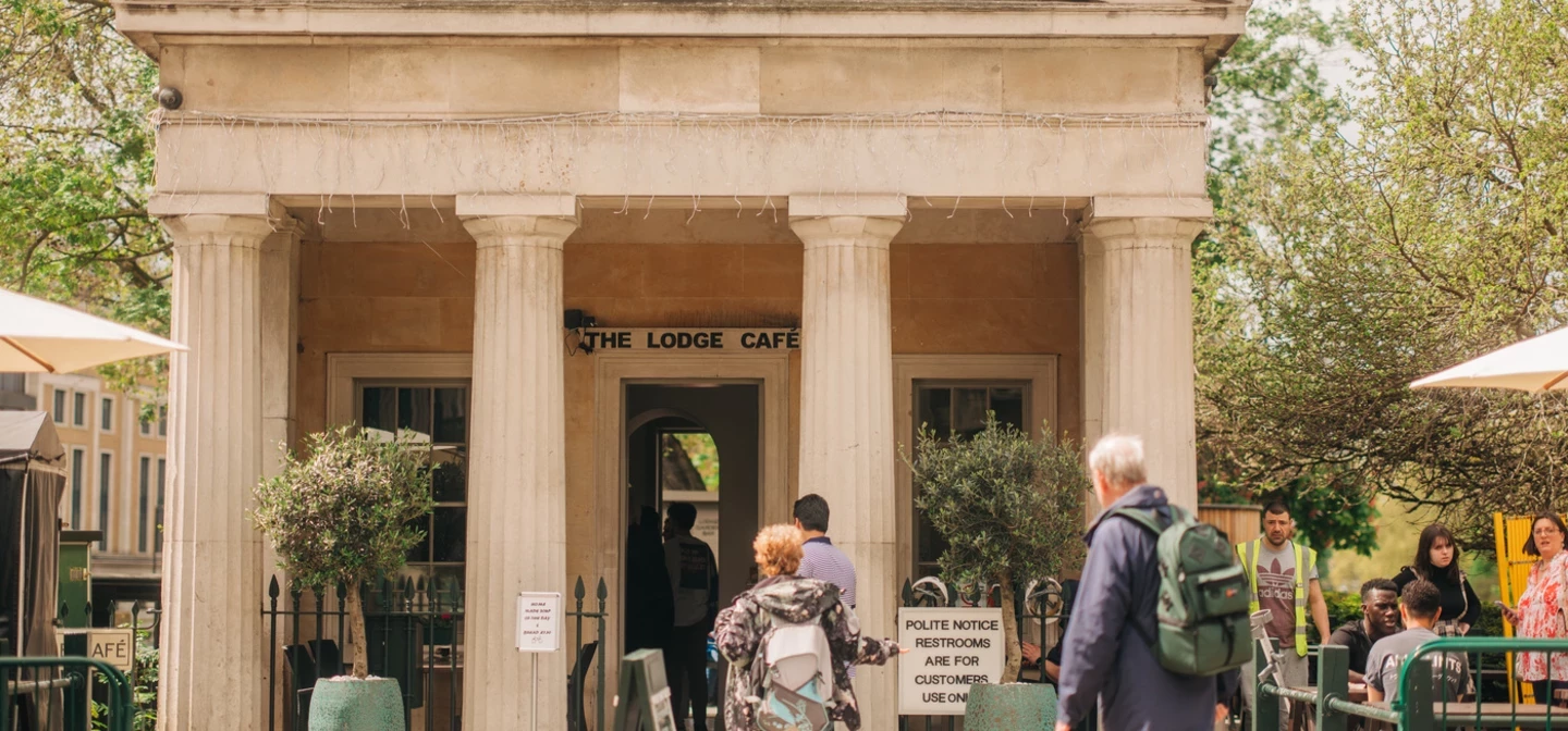 Lodge Café in Hyde Park