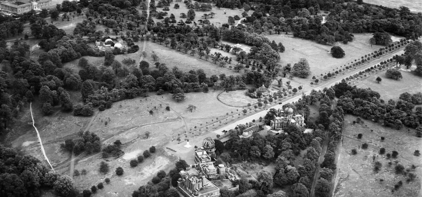 Aerial view of Blackheath Avenue in 1948