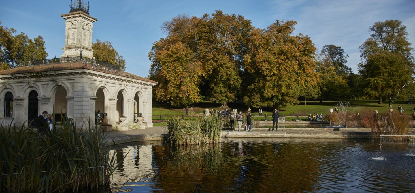 Italian Gardens in Kensington Gardens in autumn