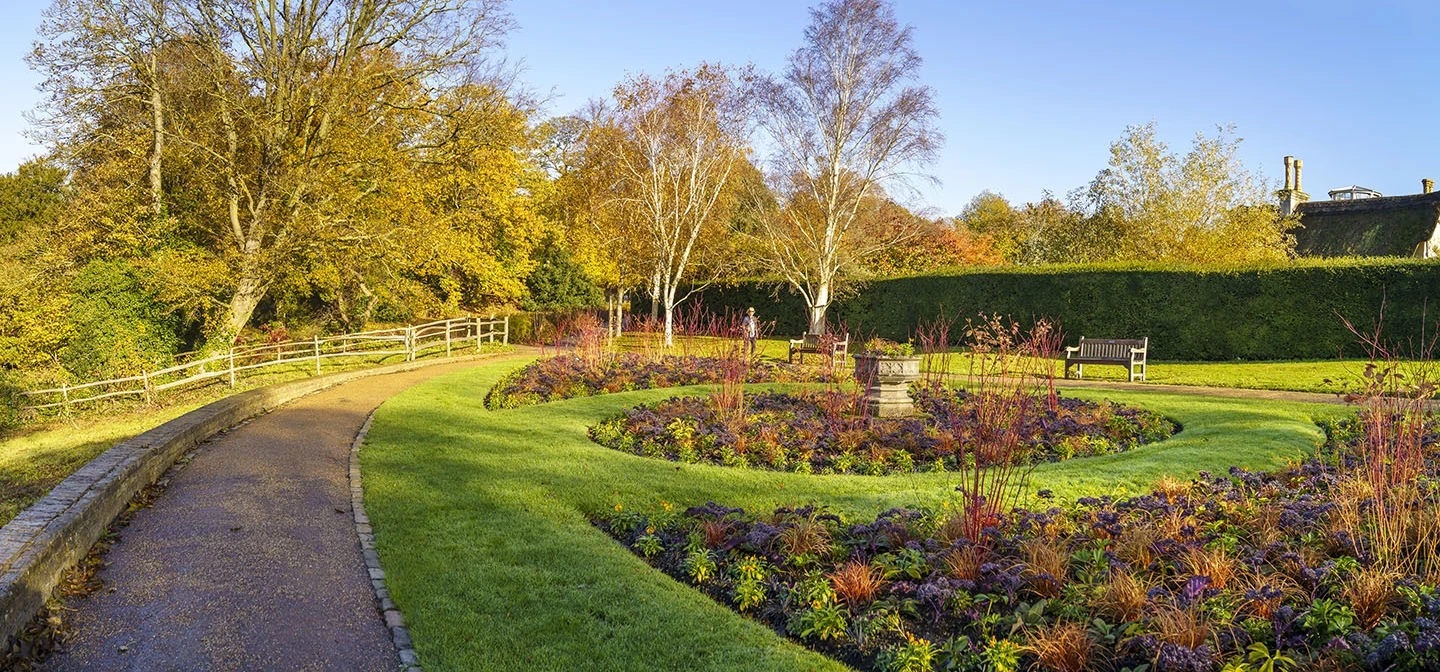 Pembroke Lodge Gardens in autumn