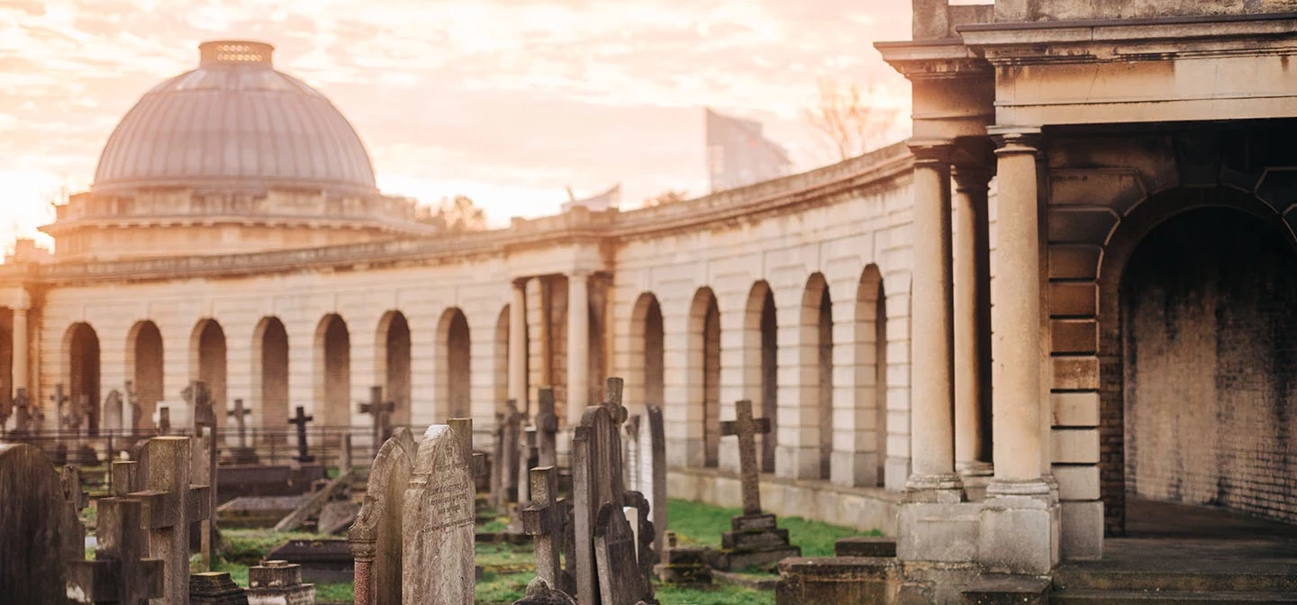 The Great Circle and Colonnades