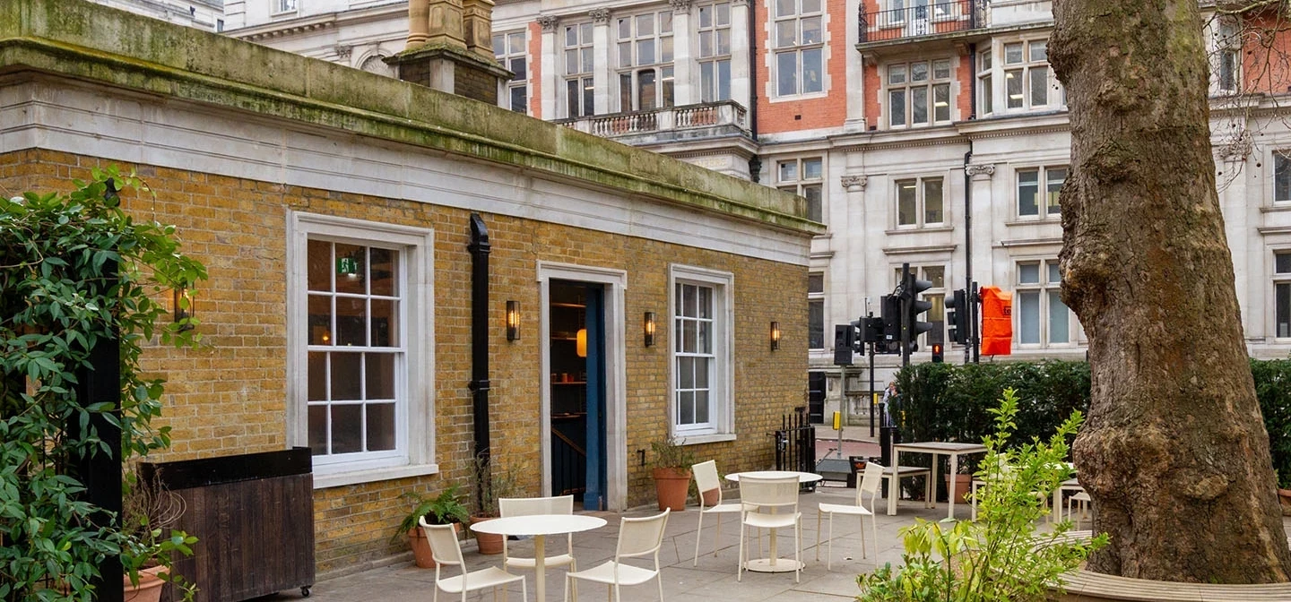 Storey's Gate Café in winter