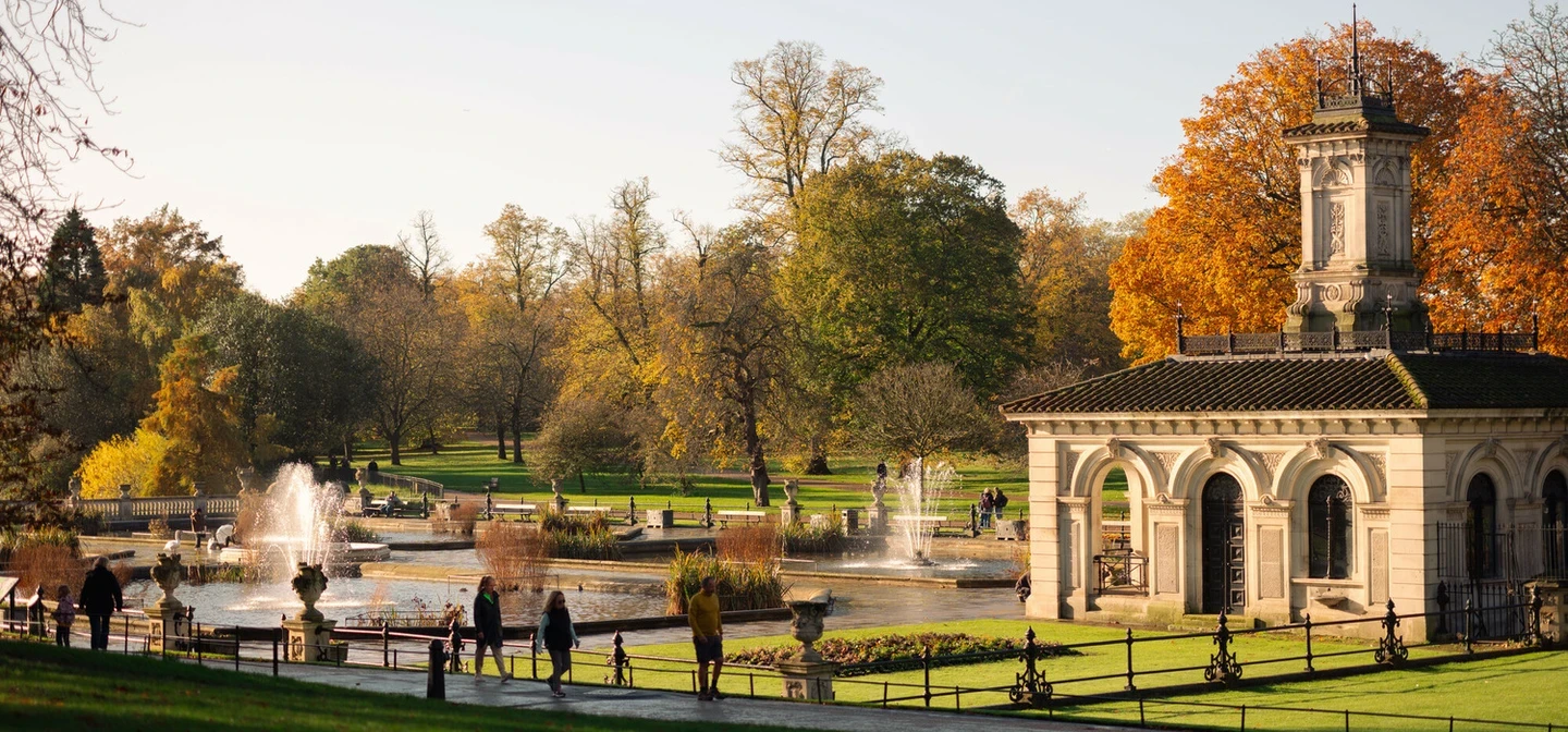 Italian Gardens in Kensington Gardens in autumn
