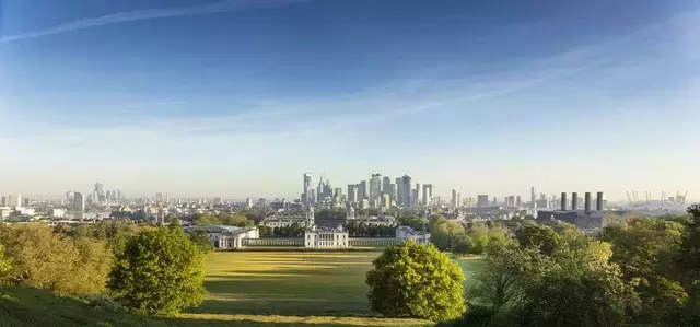 The view from the Wolfe Statue in Greenwich Park