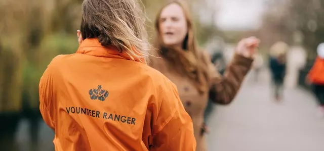 Volunteer Ranger and a member of the public