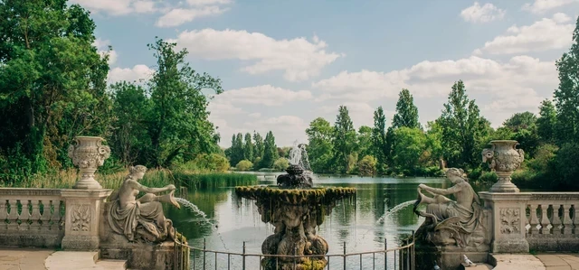 Kensington Gardens in spring