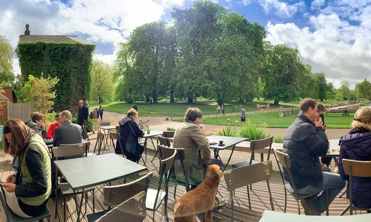 The Italian Gardens Café in Kensington Gardens