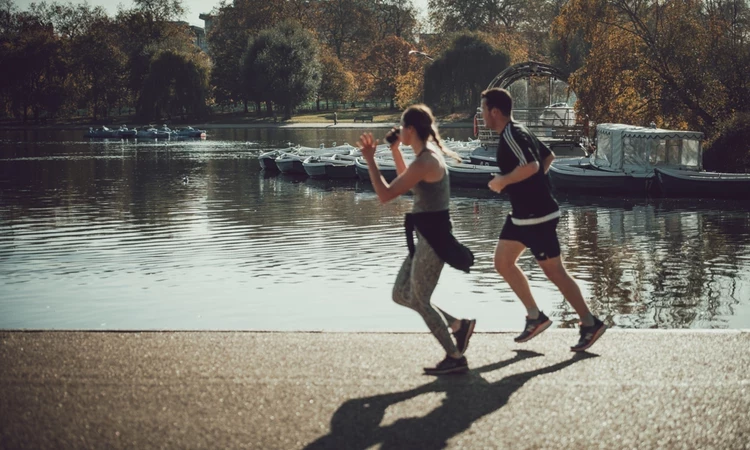 Visitors jogging in Hyde Park