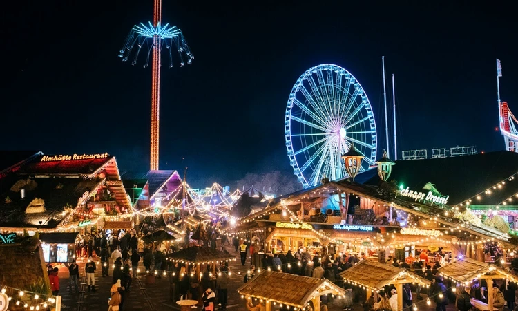 Hyde Park Winter Wonderland at night