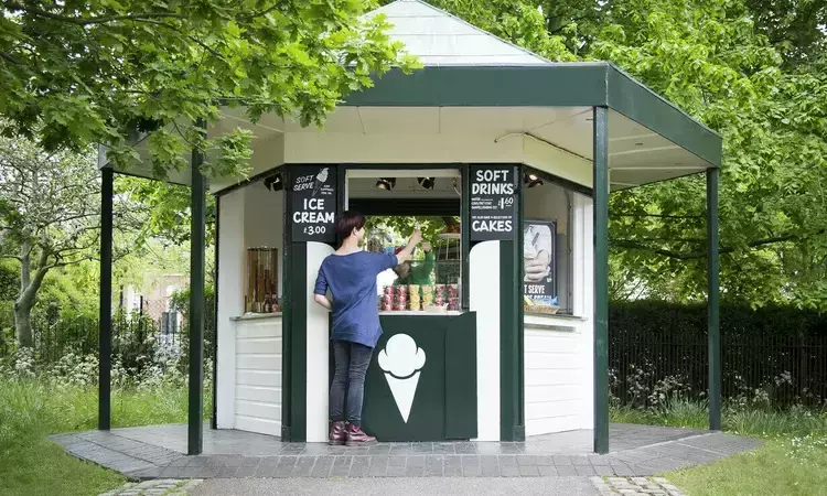Refreshment kiosk in The Regent's Park