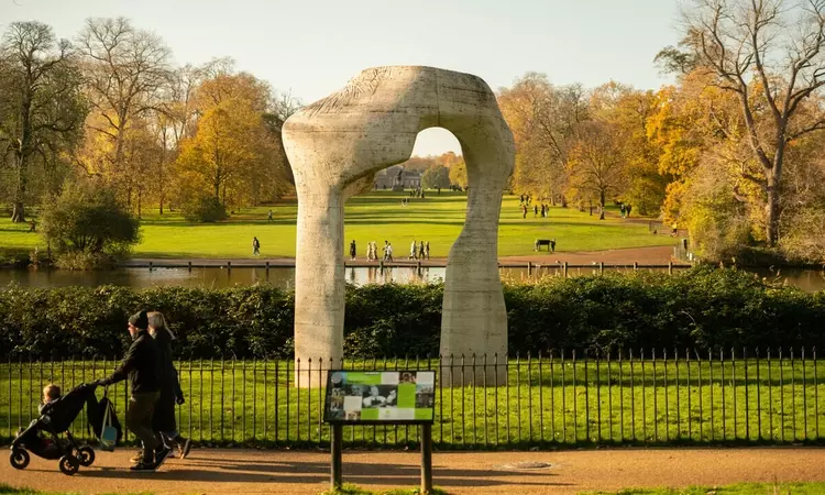 The Arch by Henry Moore in autumn