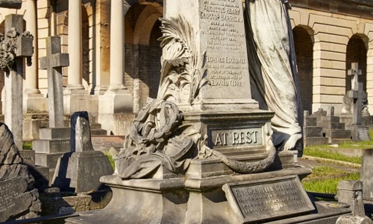 A bust of Gus originally topped this exuberant monument.