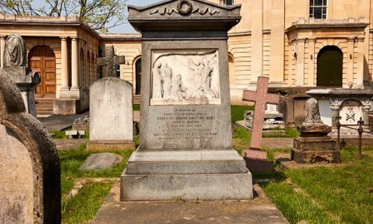  George Salting’s monument