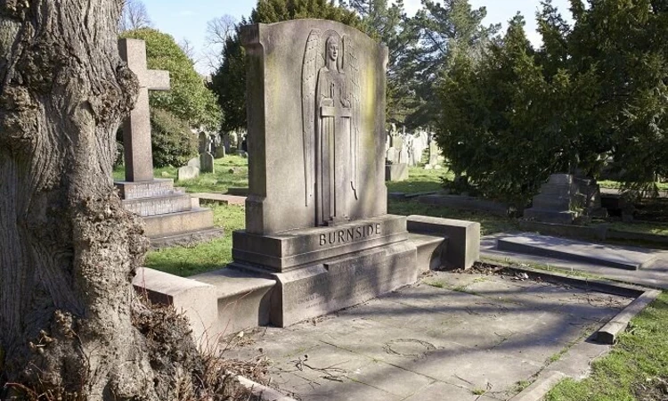 Iris Burnside grave