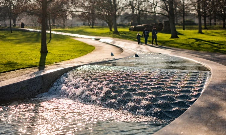 Diana Memorial Fountain in winter