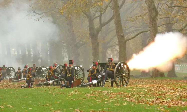 The Royal Gun Salute in Green Park