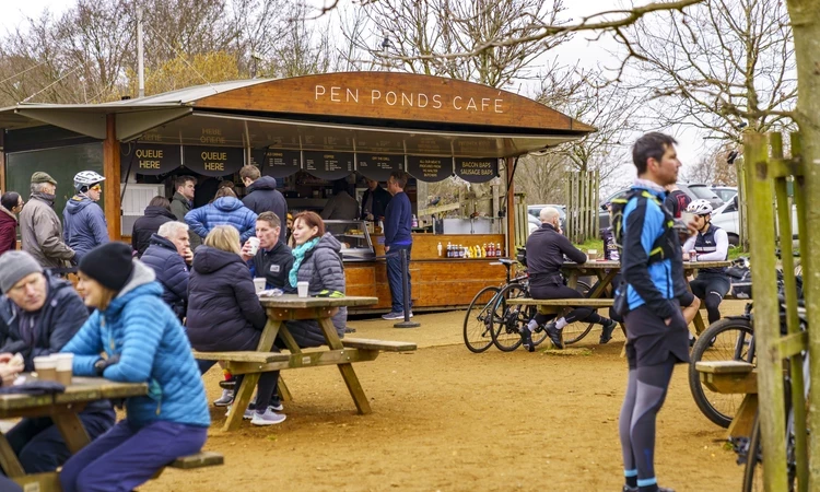 Pen Ponds kiosk