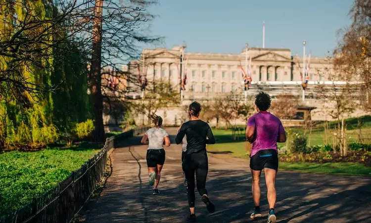 Runners in St. James's Park in spring