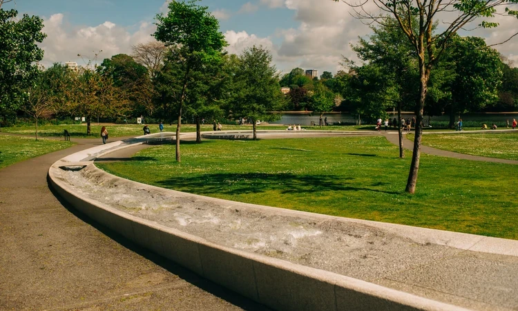 Diana Memorial Fountain in spring