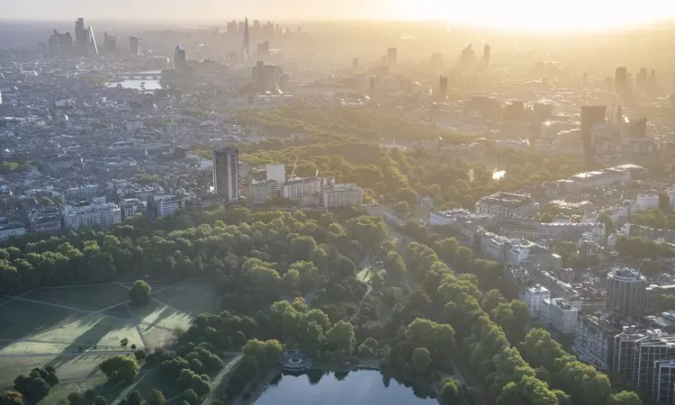 Aerial photo of Hyde Park Corner and the City of London at sunrise