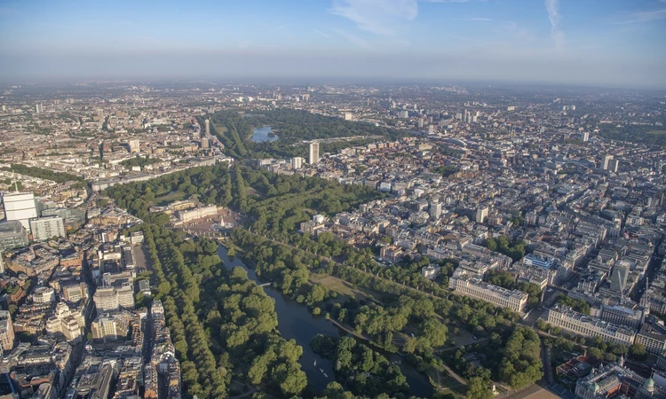 Aerial photo of St. James's Park, The Green Park and Hyde Park