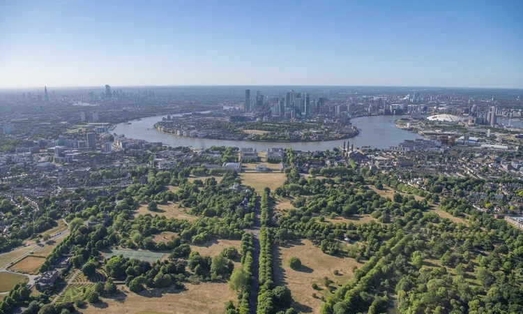 Aerial photo of Greenwich Park and the Isle of Dogs