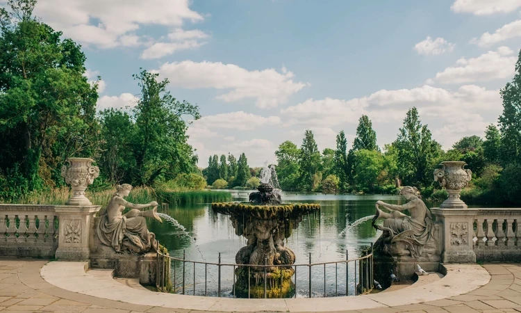 Kensington Gardens in spring