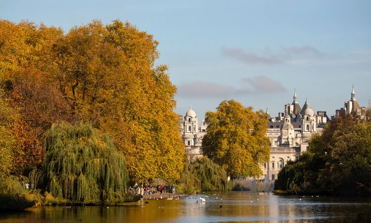 Horse Guards Parade over The St James's Lake