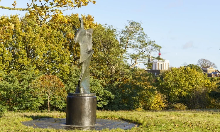 'Knife Edge' sculpture by Henry Moore