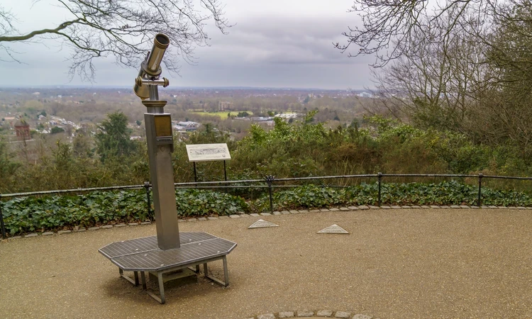 Telescope at King Henry's Mound