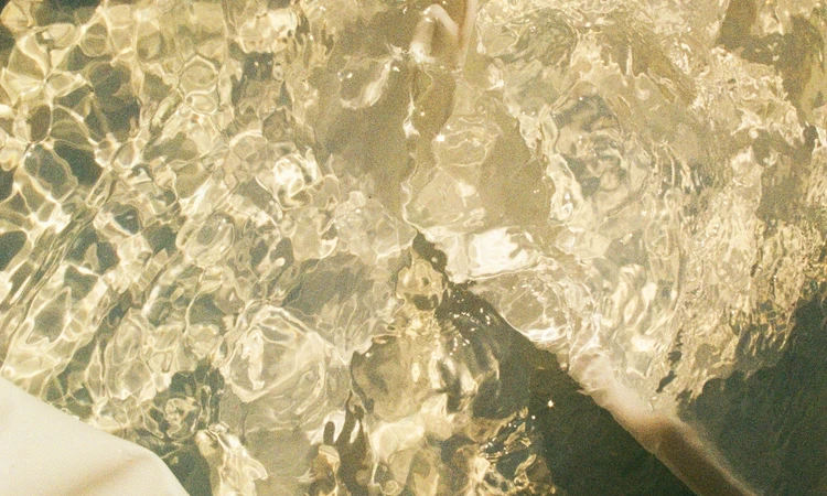 Artwork based in water by artist Leah Clements