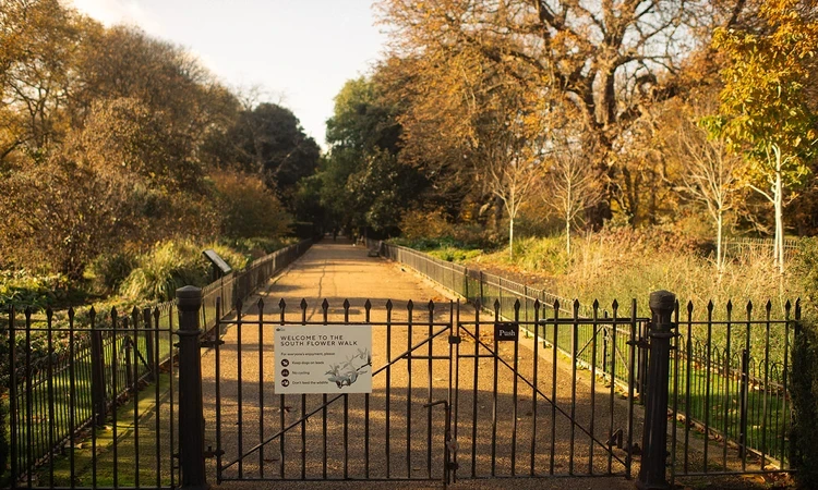Entrance to the South Flower Walk