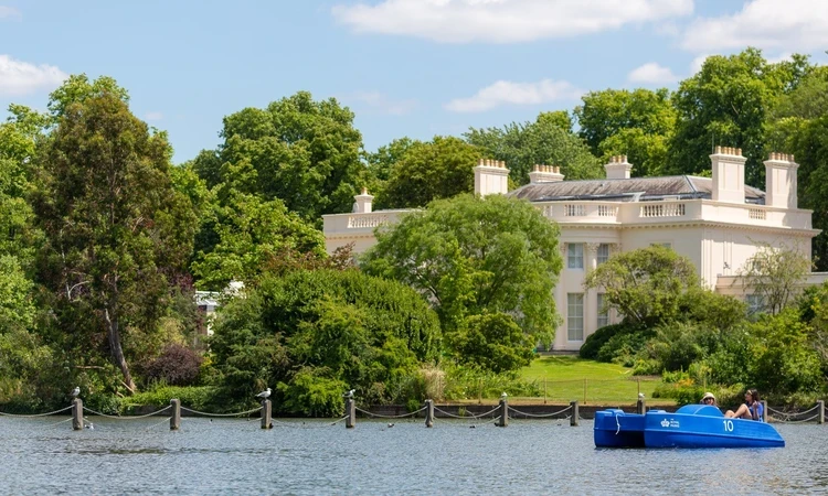 Boating on The Regent's Park Boating Lake