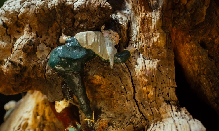 Restored elf figure