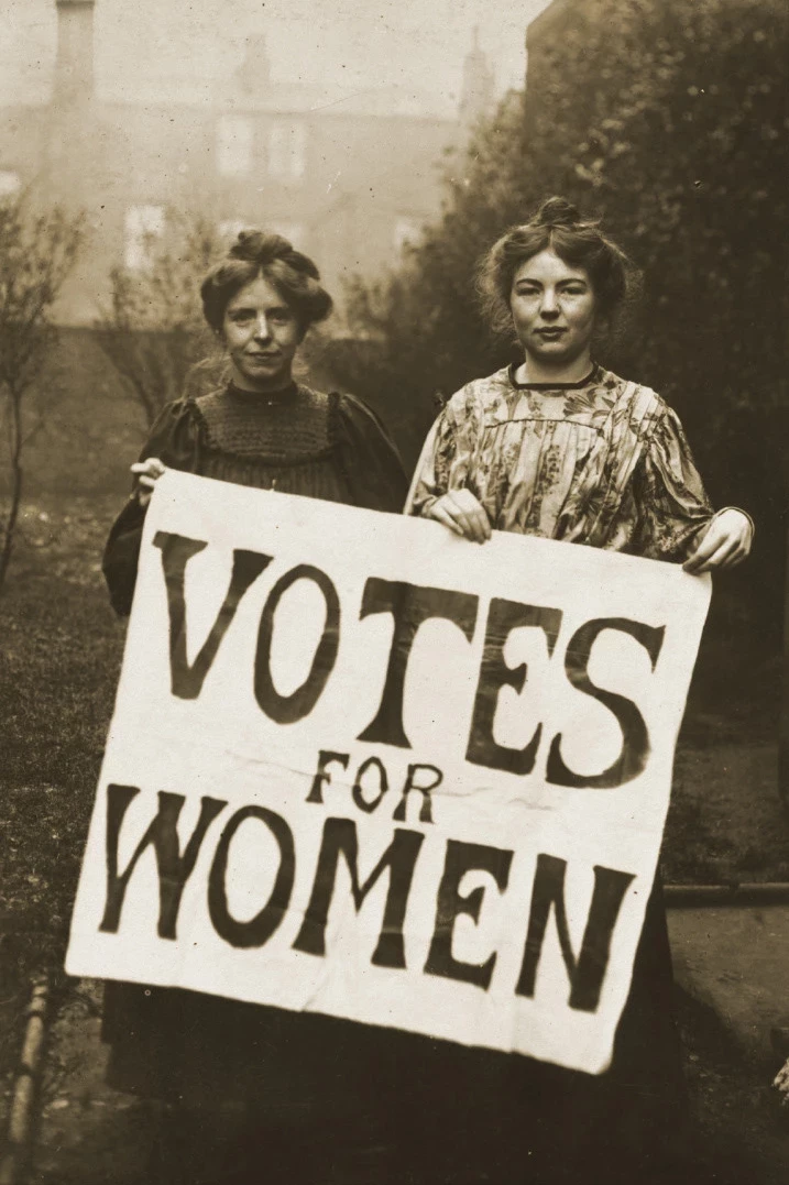 Annie Kenney and Christabel Pankhurst, c. 1908