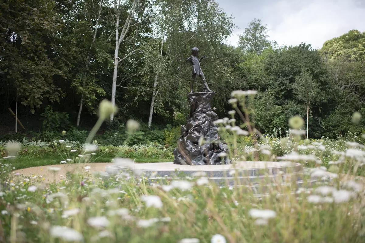 Peter pan statue in Kensington Gardens in summertime