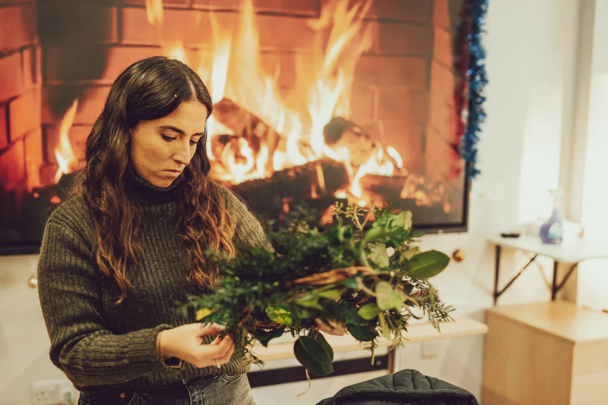 Christmas wreath making in Hyde Park