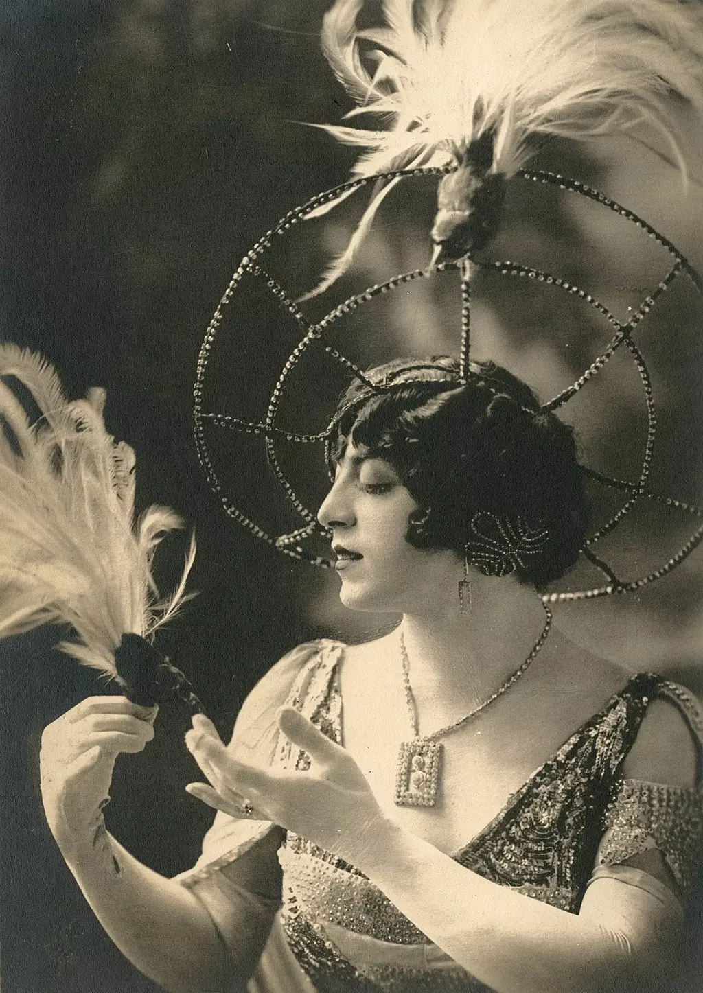 Famous drag artist Francis Renault photographed in 1907, Wikimedia Commons