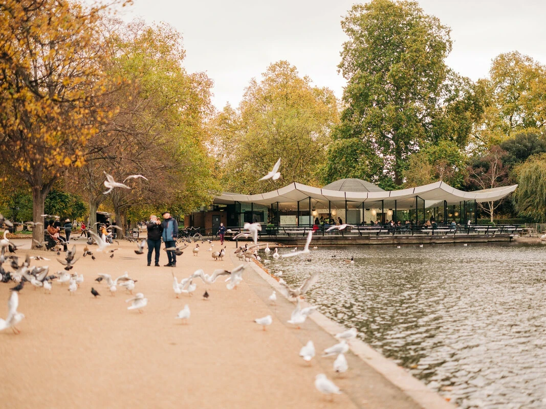 Serpentine Bar and Kitchen Hyde Park in autumn