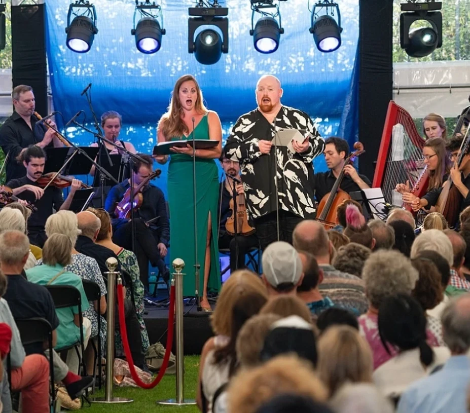 Singers performing at The Regent's Park