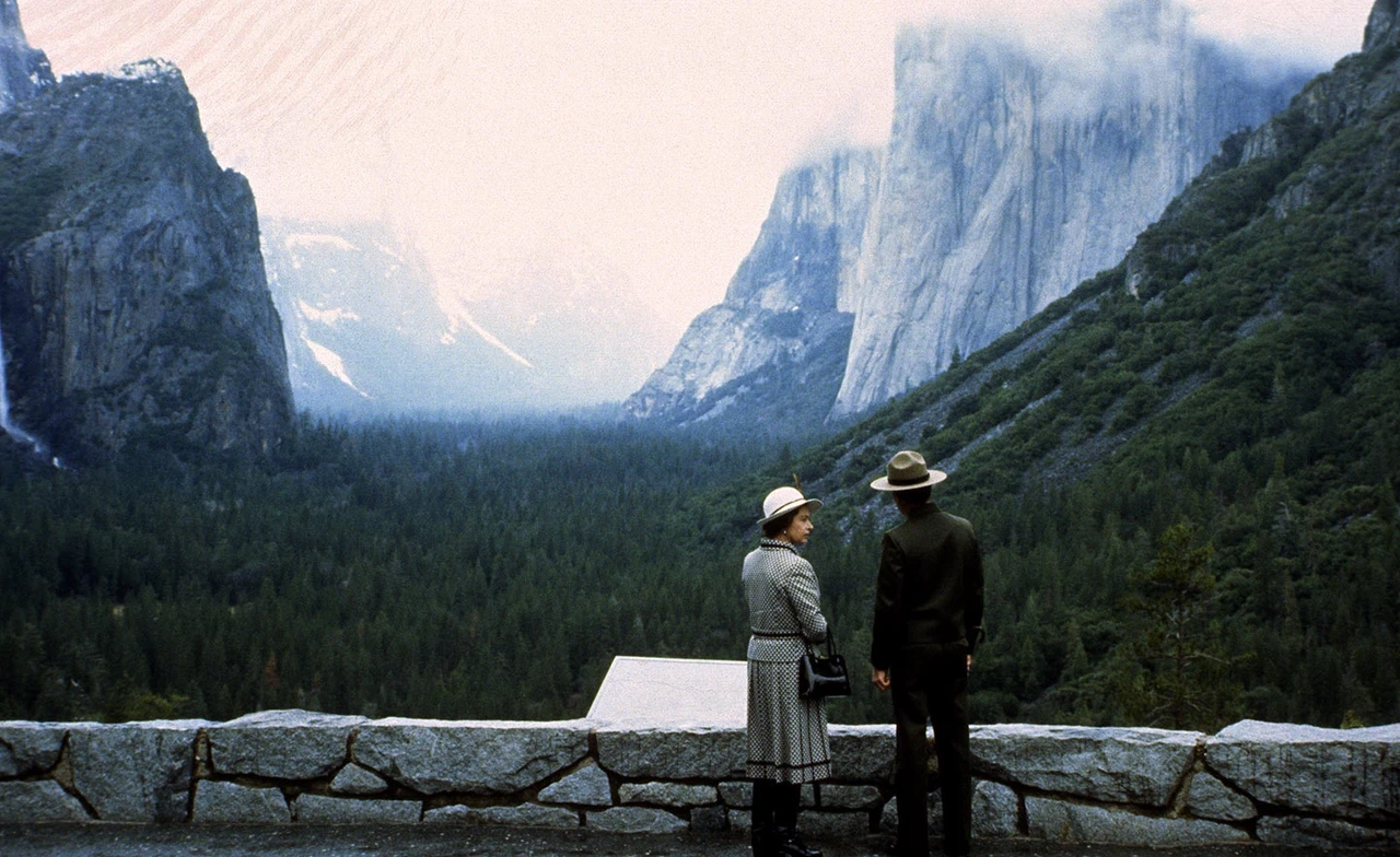 Queen Elizabeth ll looks at the views at Inspiration Point in Yosemite National Park