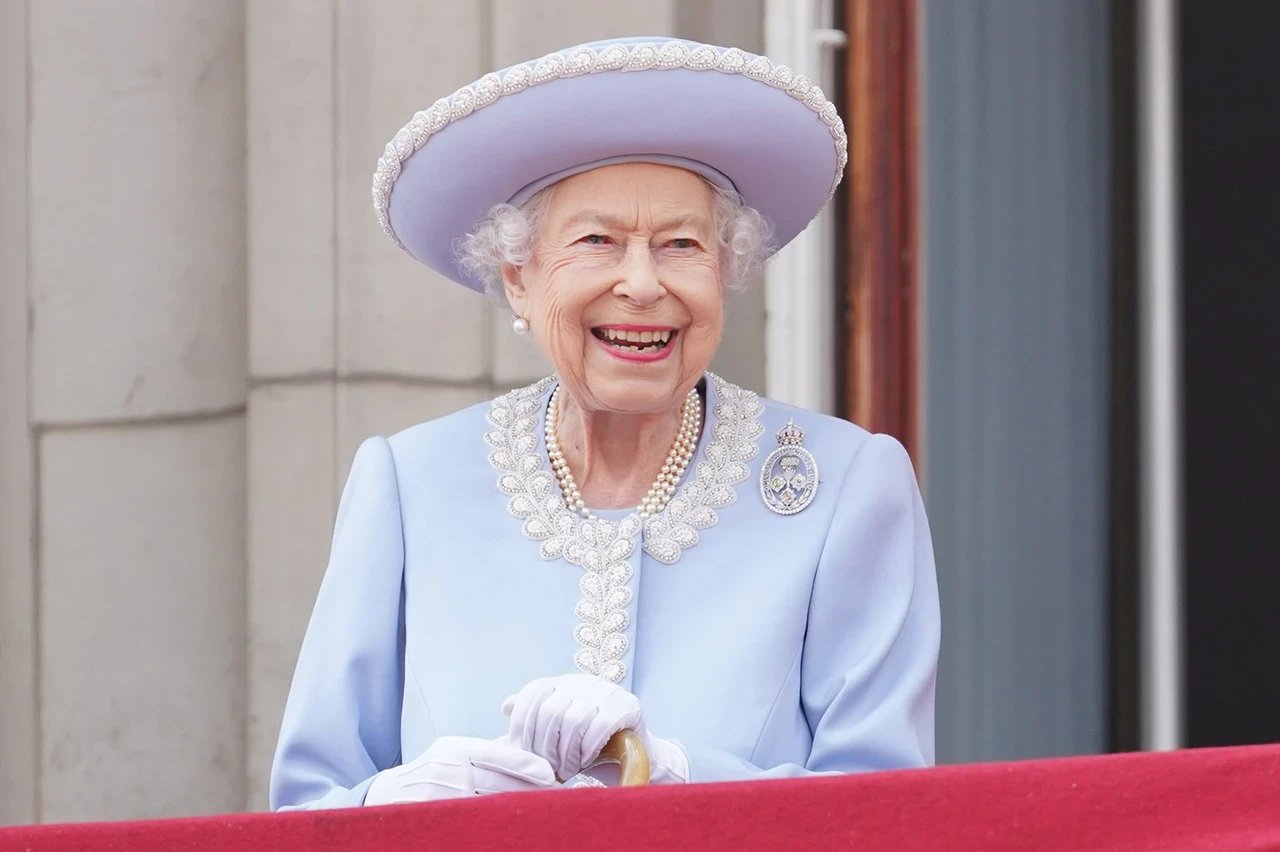 Queen Elizabeth II watches from the balcony of Buckingham Palace during the Platinum Jubilee celebrations